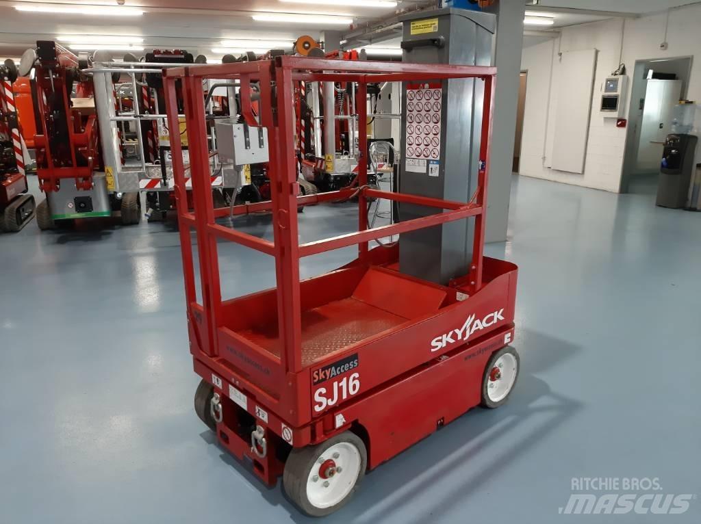 SkyJack SJ 16 Vertikálne stĺpové výťahy