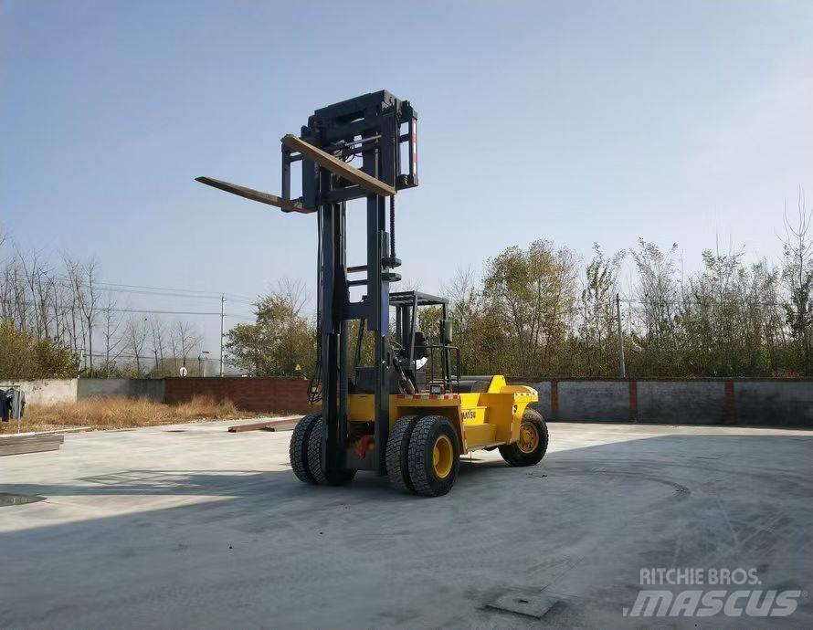 Komatsu FD 200 Dieselové vozíky
