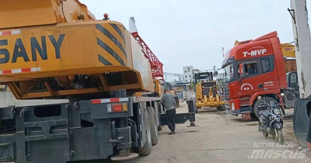 XCMG QY50T Univerzálne terénne žeriavy