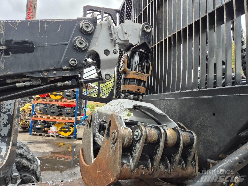 Komatsu 895 Lesné traktory