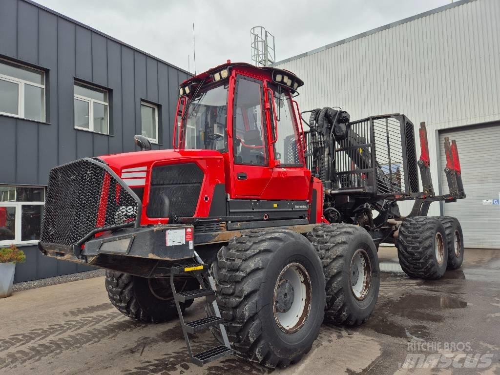 Komatsu 895 Lesné traktory