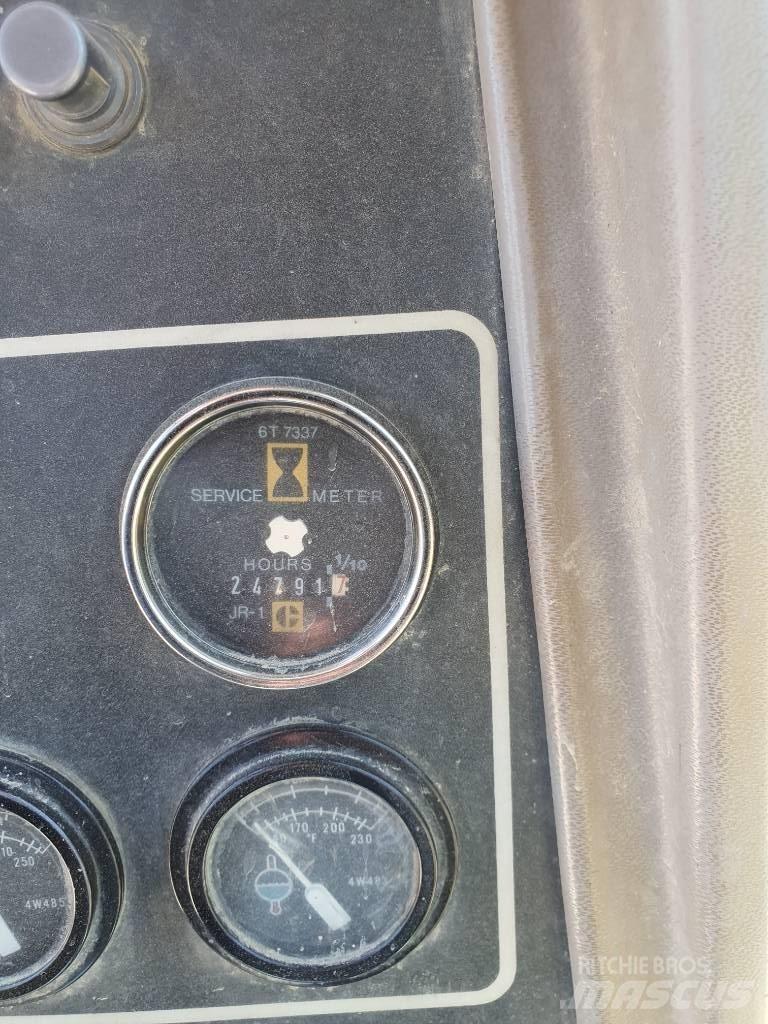 CAT D 5 H LGP Pásové dozéry