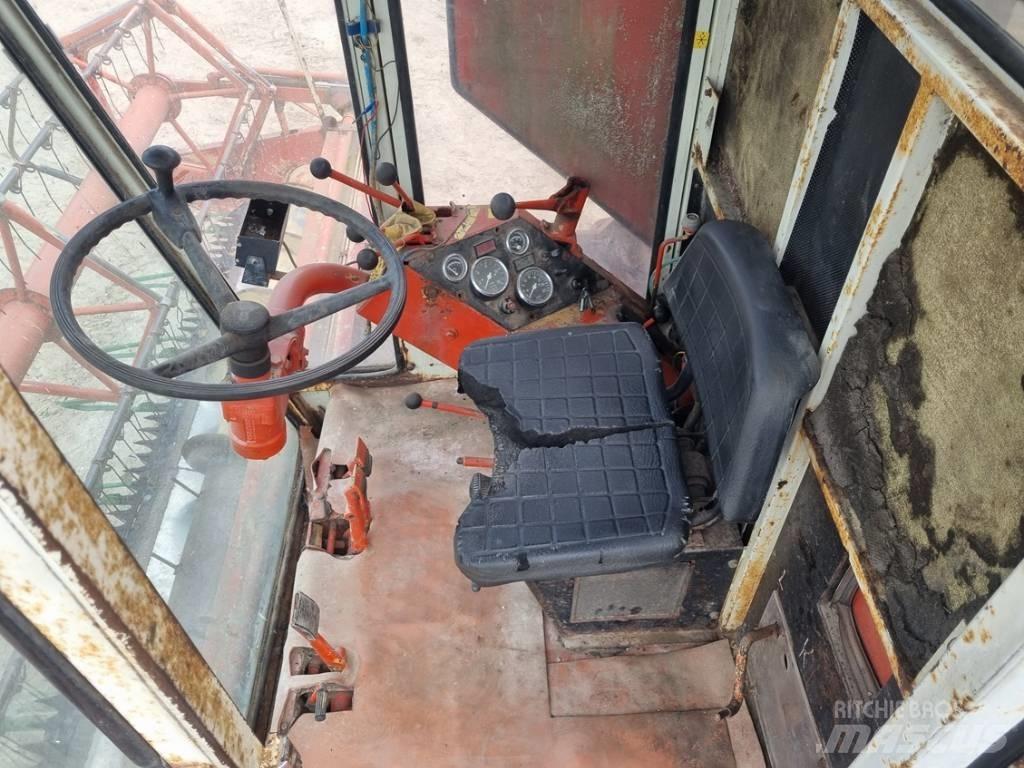 Laverda M152 Kombinované zberacie stroje