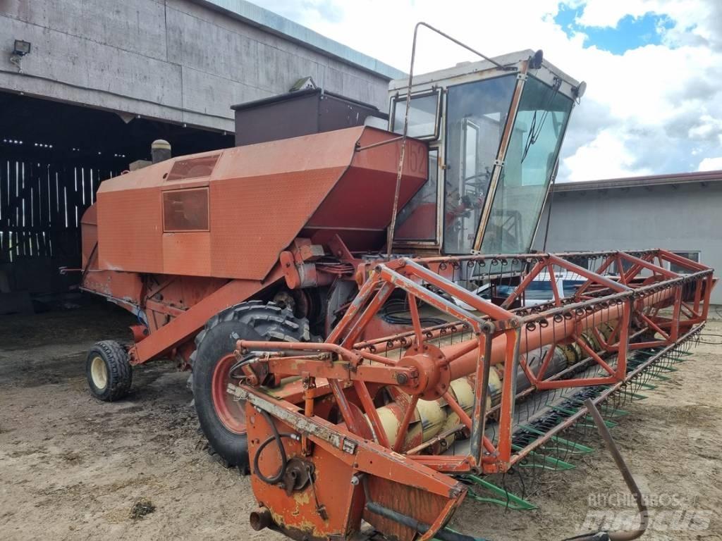 Laverda M152 Kombinované zberacie stroje