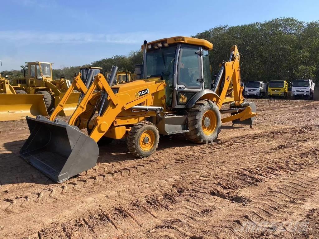 JCB 3CX Rýpadlo-nakladače