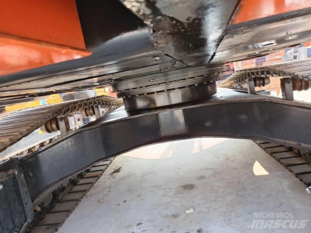 Doosan DX300-9 Pásové rýpadlá