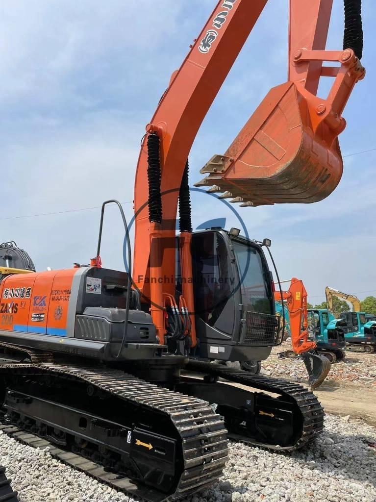 Hitachi ZX 200-3 Pásové rýpadlá