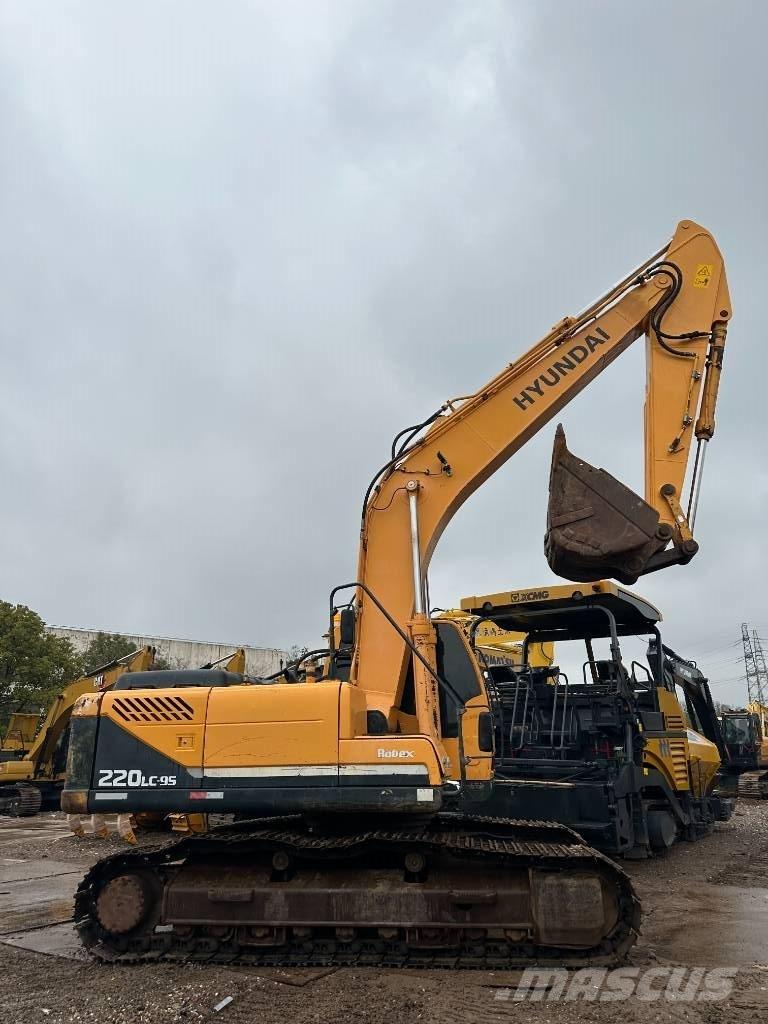 Hyundai 220LC-9S Pásové rýpadlá