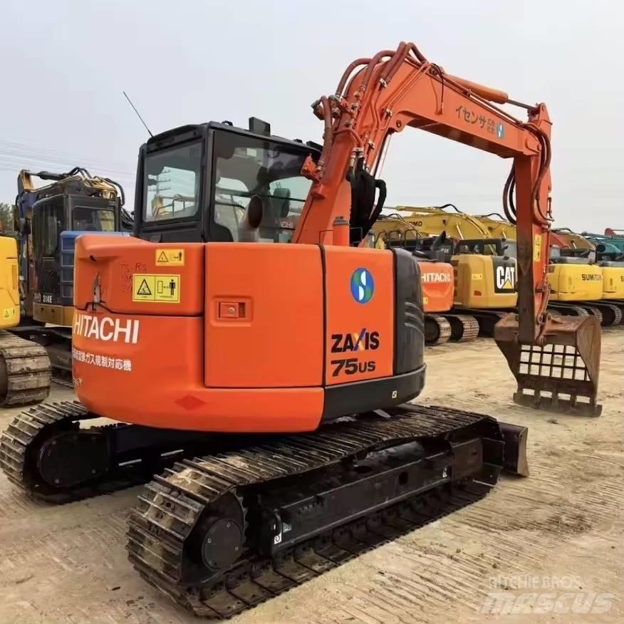 Hitachi ZX 75 US Midi rýpadlá 7 t - 12 t