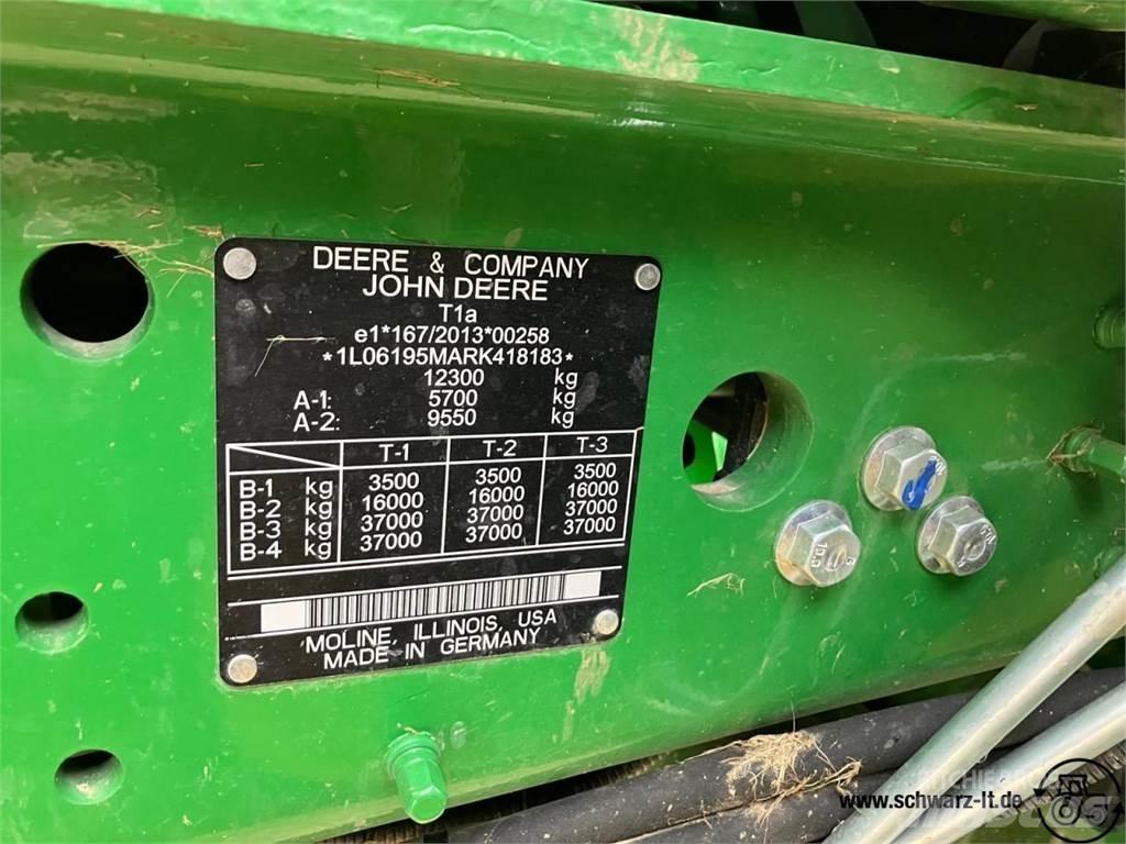 John Deere 6195M Traktory