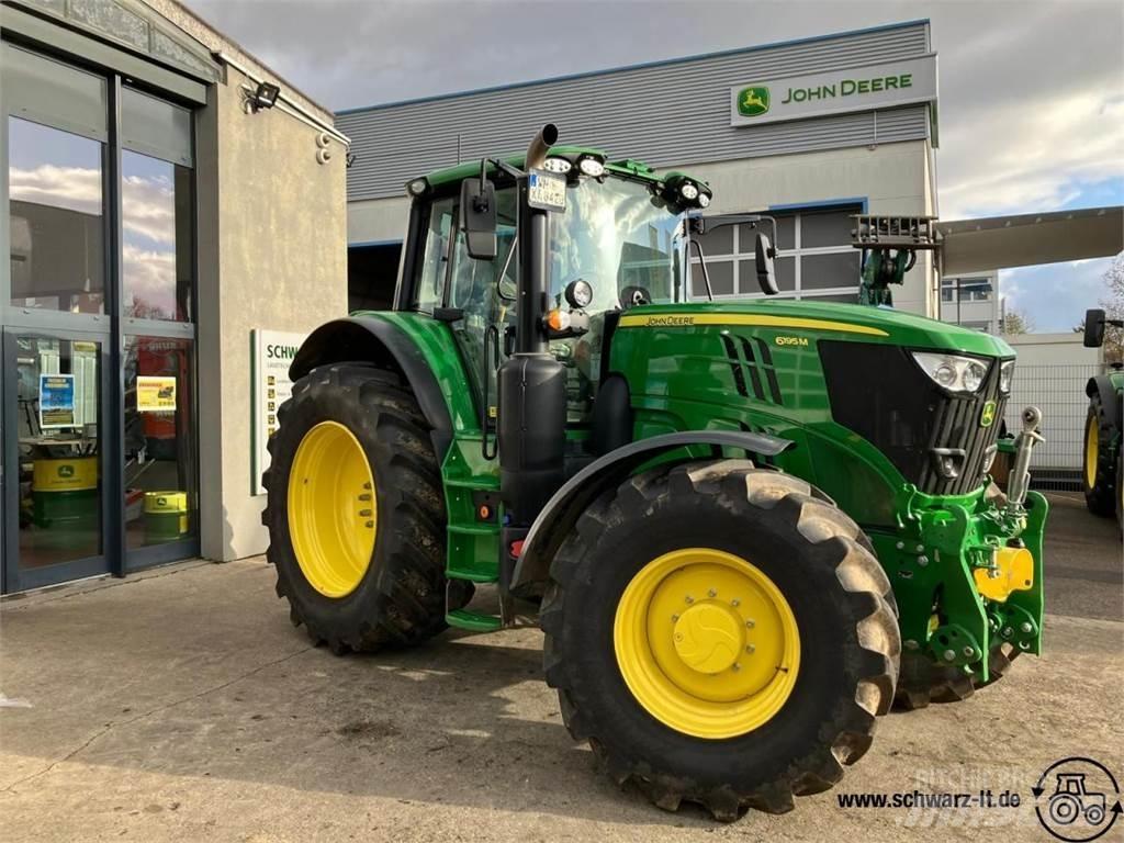 John Deere 6195M Traktory