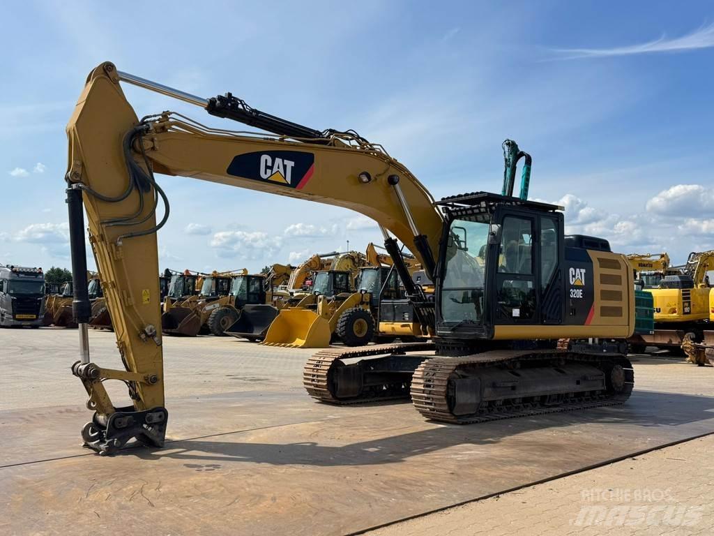 CAT 320E Pásové rýpadlá