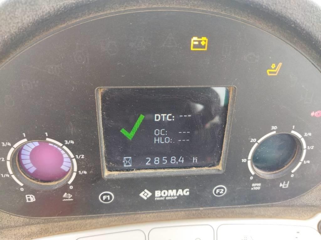 Bomag BW 216 Ťahačové valce