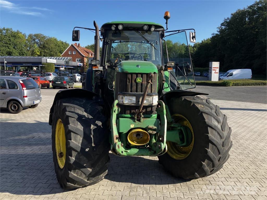 John Deere 6920 S Traktory