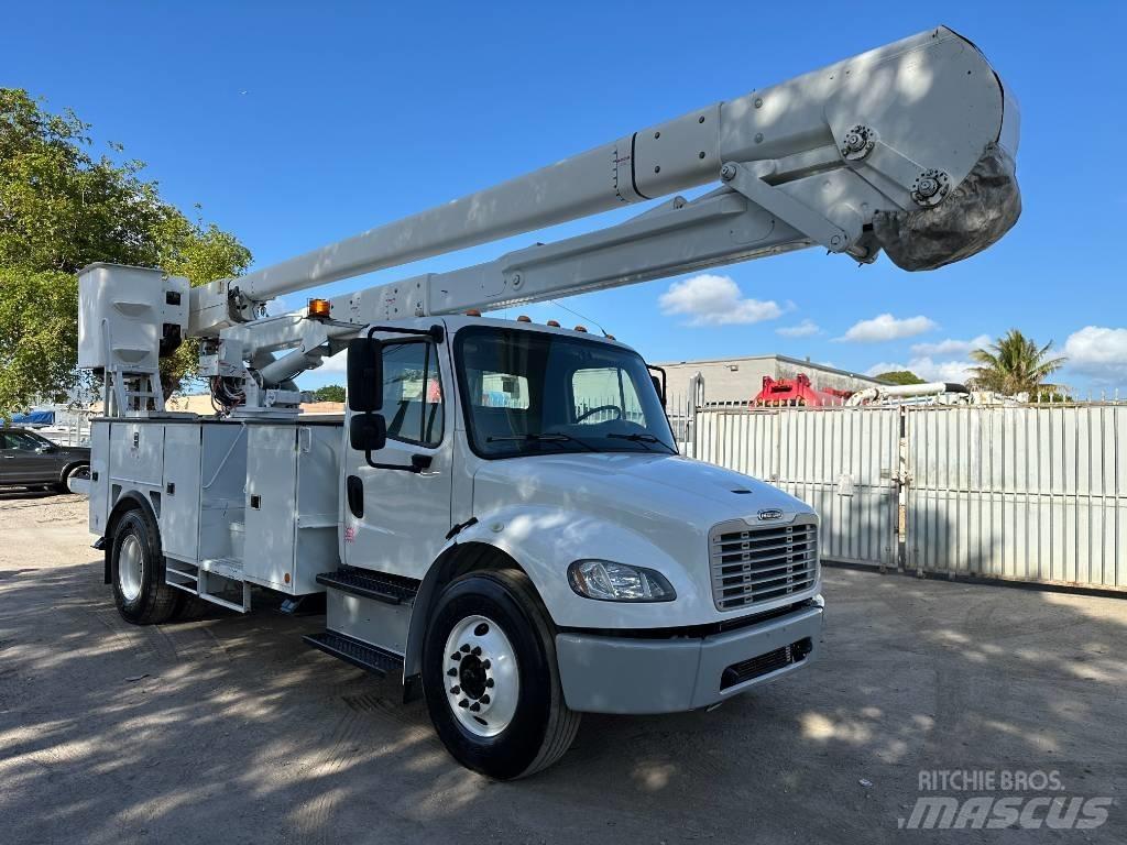 Freightliner M2 Autoplošiny