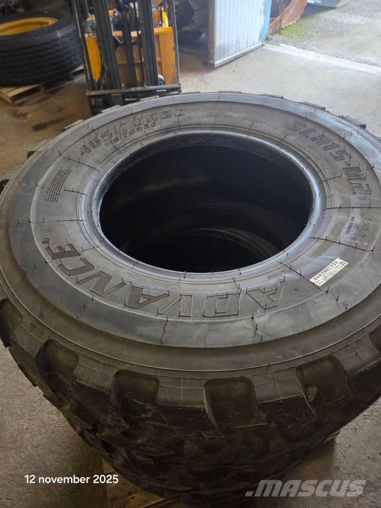 Advance GLR15-M2 Pneumatiky, kolesá a ráfiky