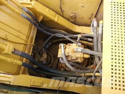 CAT 325 D Pásové rýpadlá