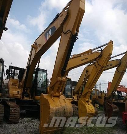 CAT 325 D Pásové rýpadlá