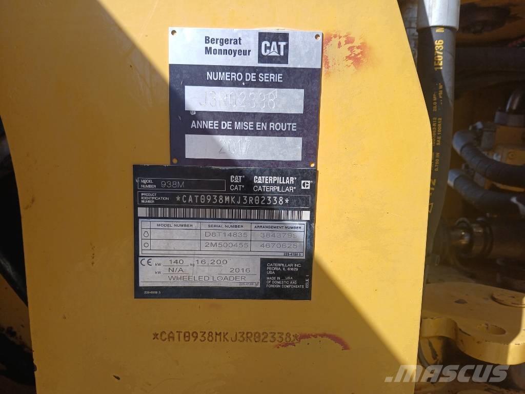 CAT 938 Kolesové nakladače