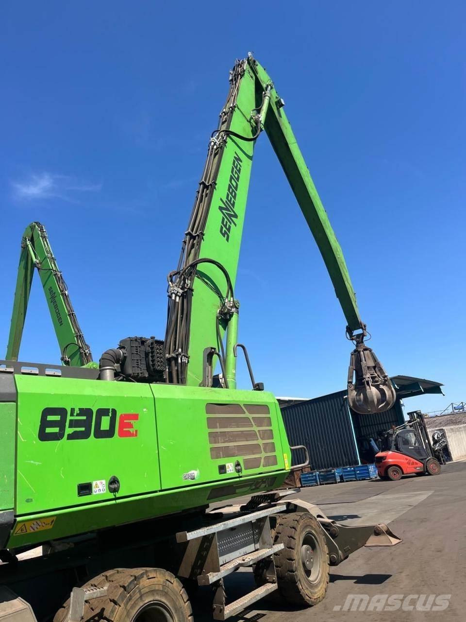 Sennebogen 830E Kolesové rýpadlá