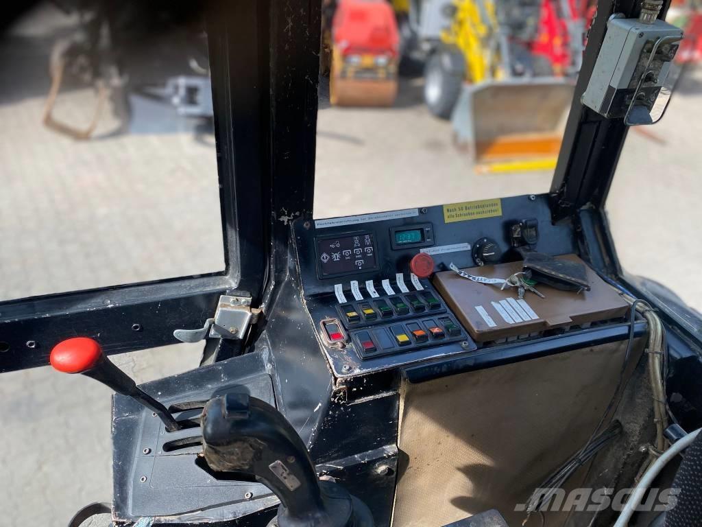 John Deere 6400 Lesné traktory