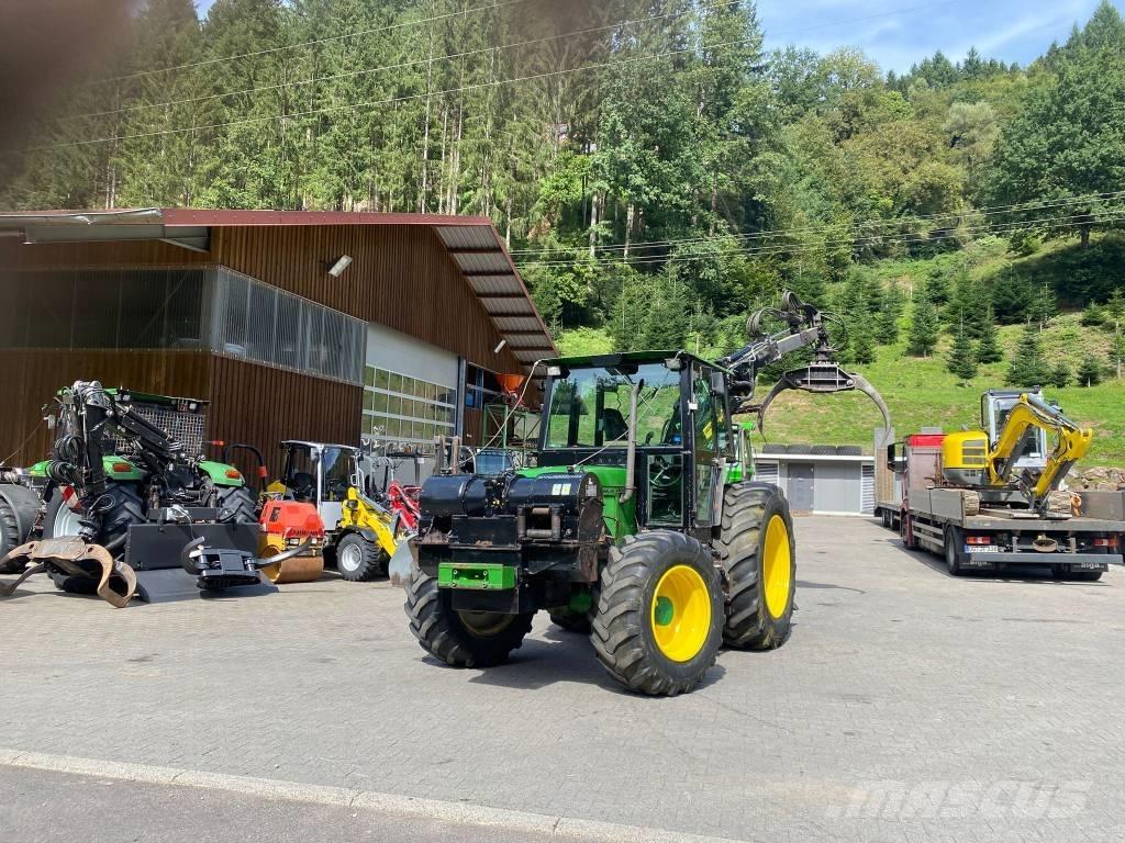 John Deere 6400 Lesné traktory