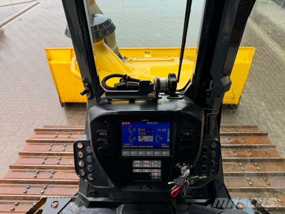 Komatsu D51PXi-24EO Pásové dozéry