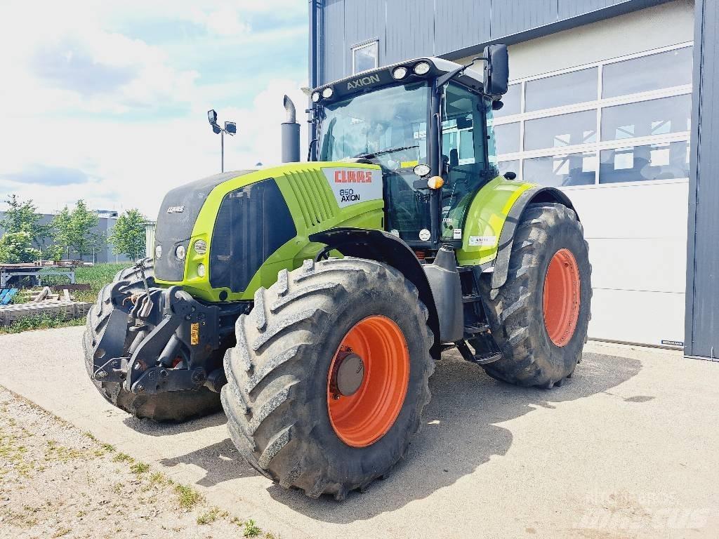 CLAAS Axion 850 Traktory