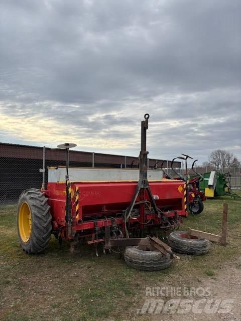 Överum 1830 Mechanické sejačky