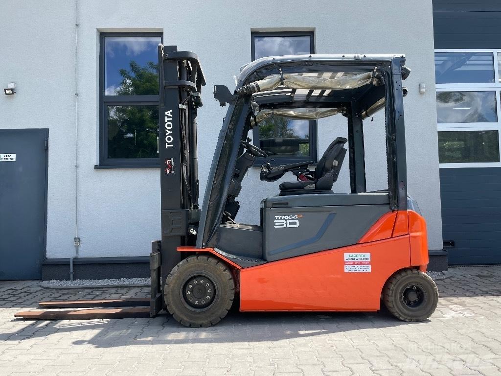 Toyota 8FBMT30 Akumulátorové vozíky
