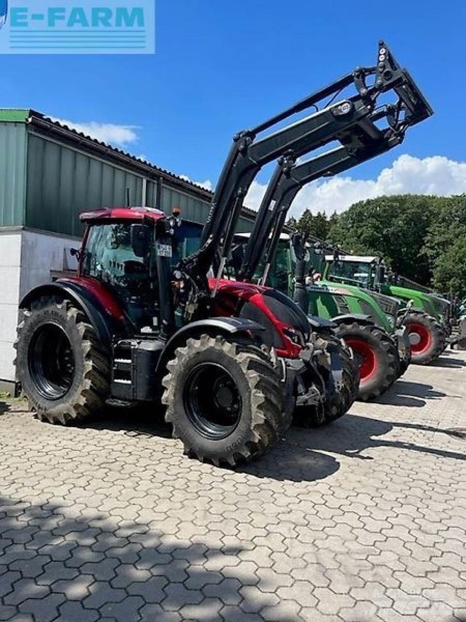 Valtra n155ea Traktory