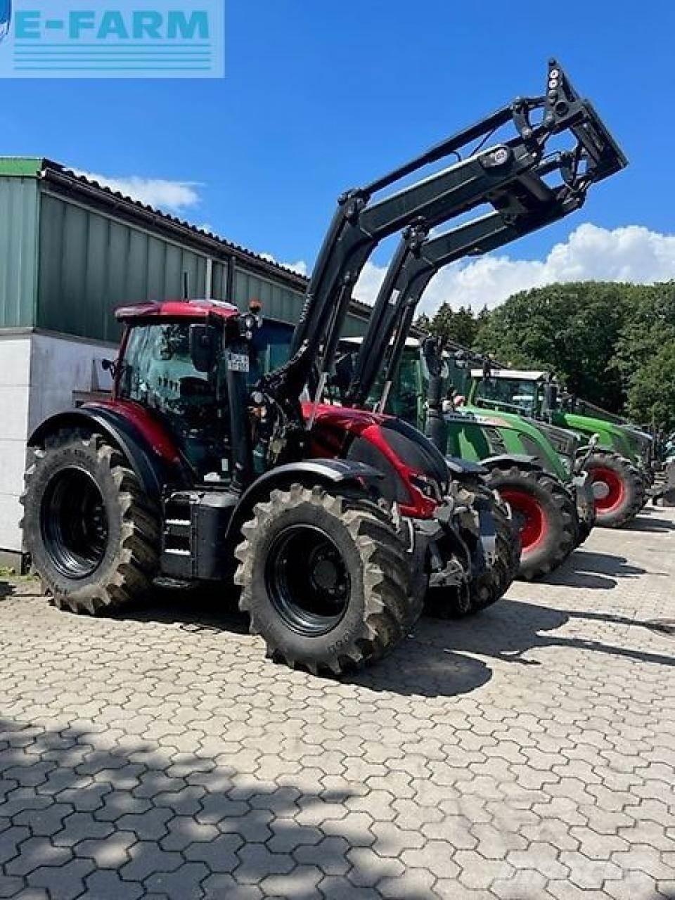 Valtra n155ea Traktory