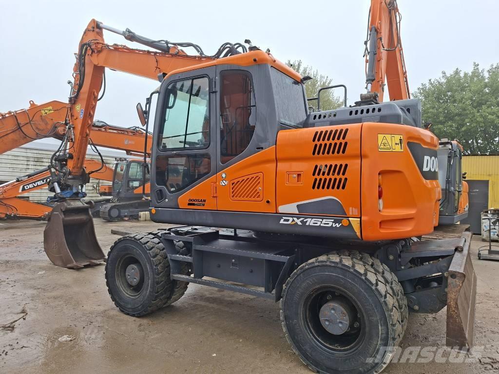 Doosan DX 165 W-5 Kolesové rýpadlá