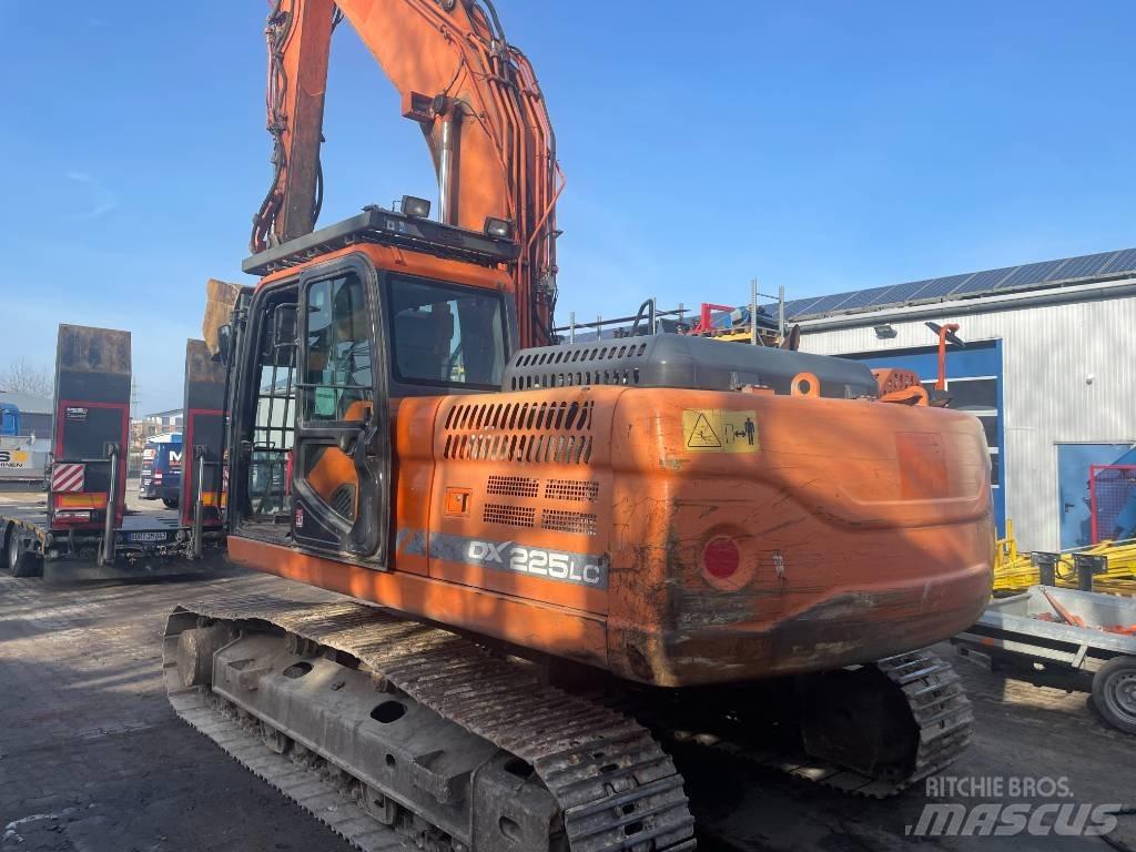 Doosan EXCA Pásové rýpadlá