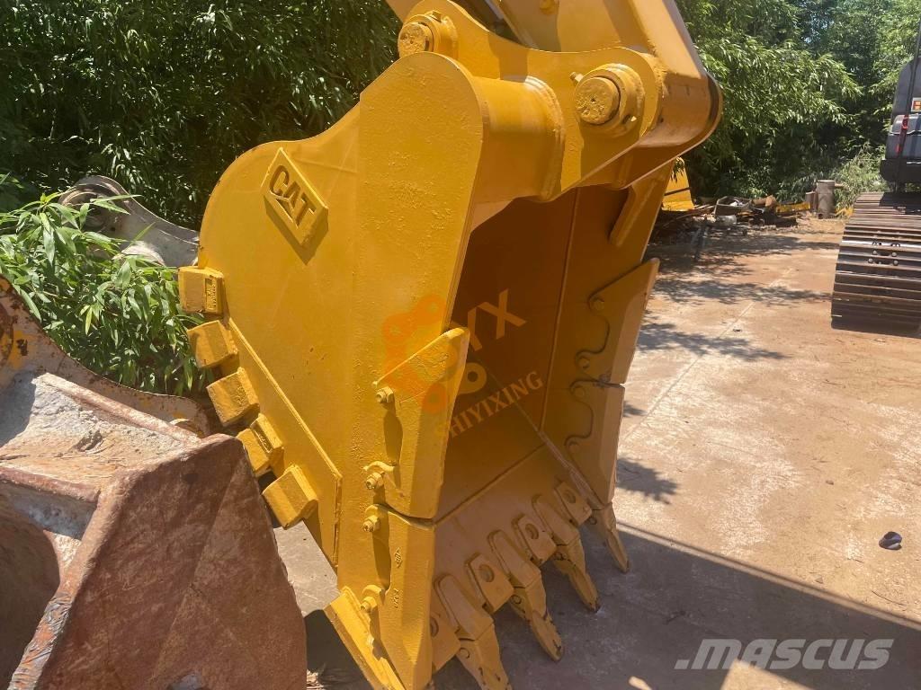 CAT 320 GC Pásové rýpadlá