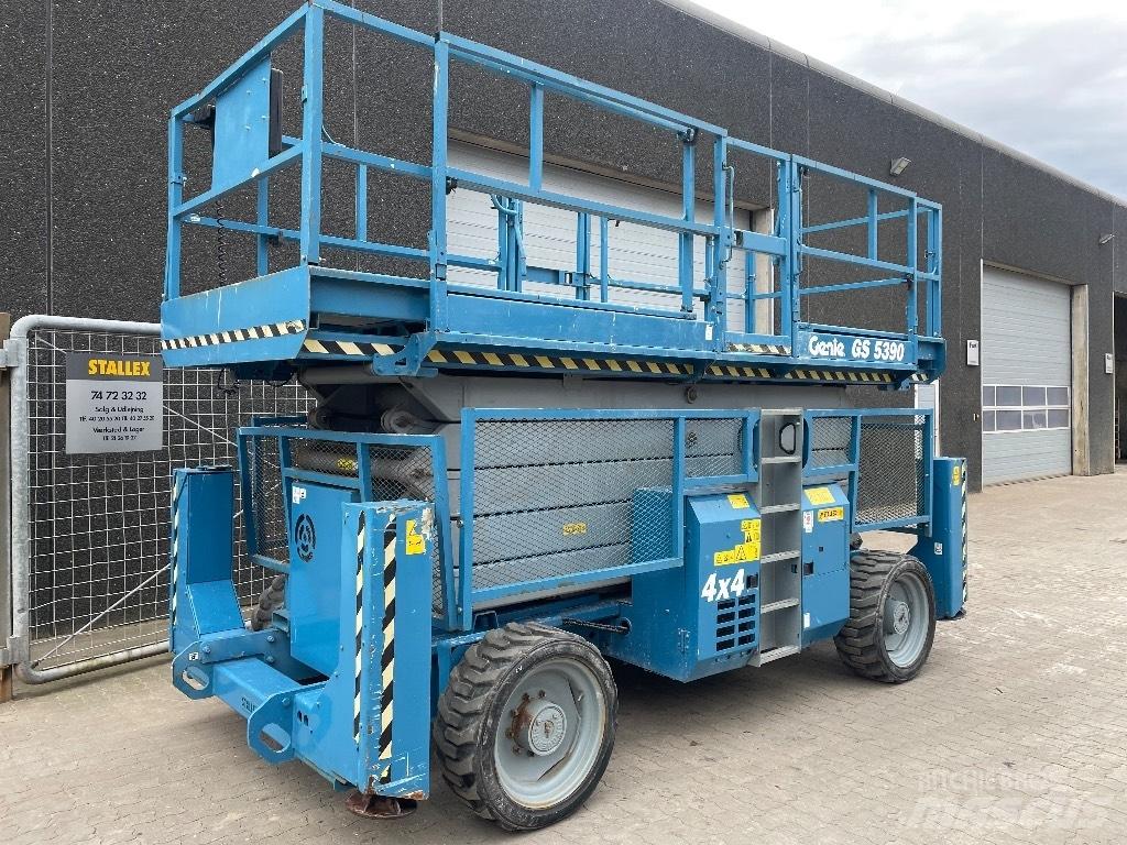 Genie GS5390 Nožnicové zdvíhacie plošiny