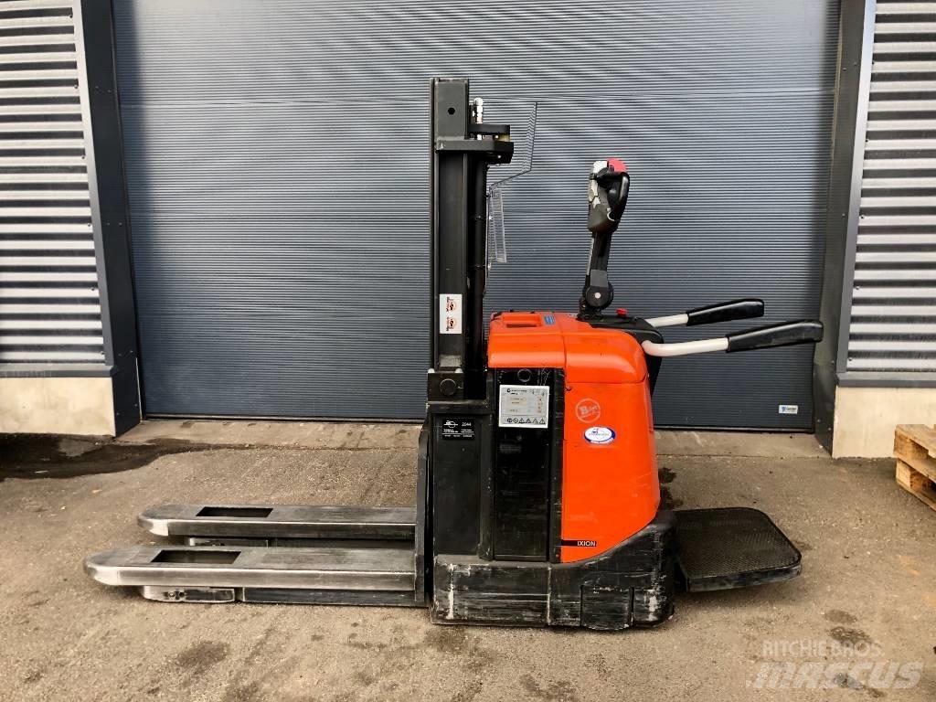 BT SPE 125 Samohybné vozíky