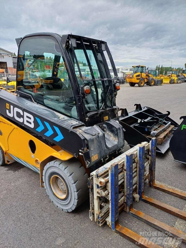 JCB Teletrukki Akumulátorové vozíky