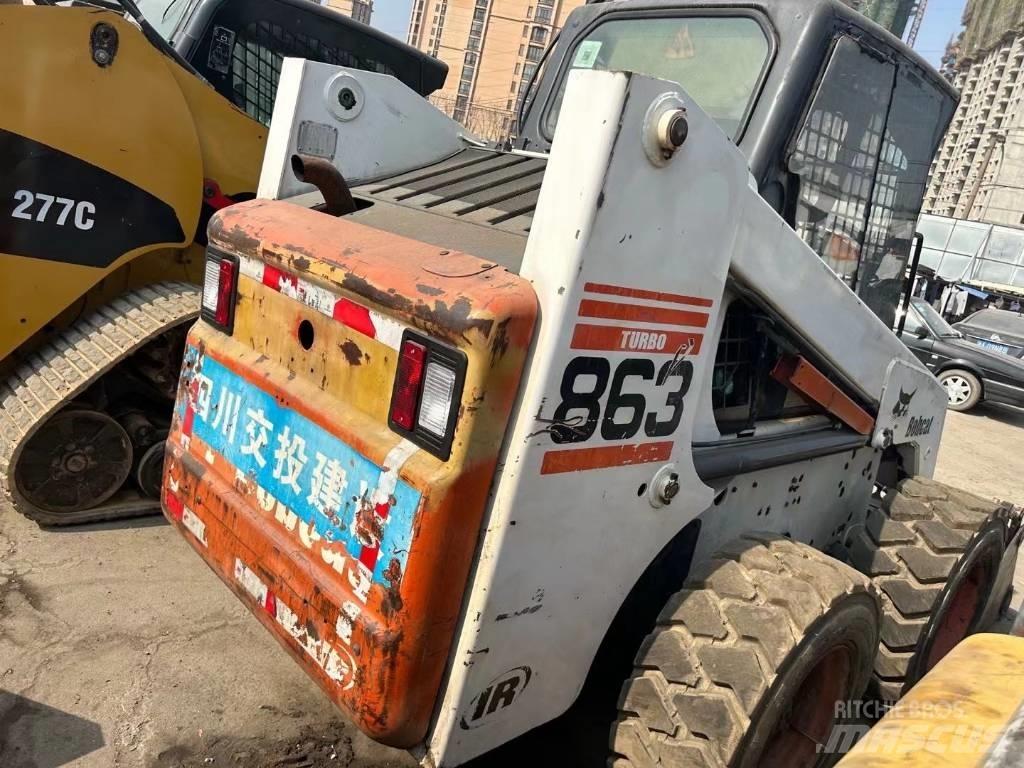 Bobcat S863 Šmykom riadené nakladače
