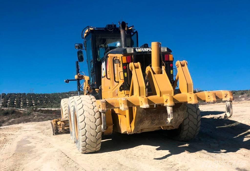 CAT 14 M Grejdery