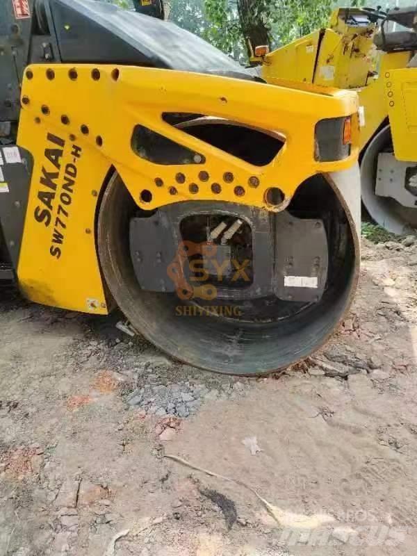 Sakai SW 770 ND Tandemové valce
