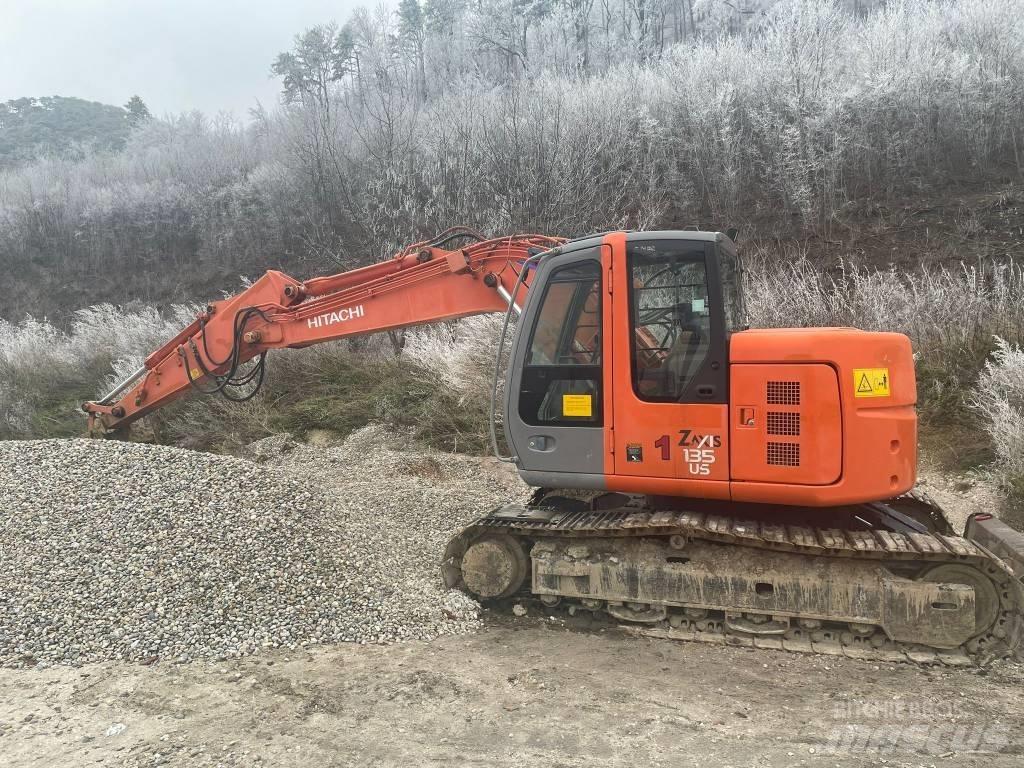Hitachi ZX 135 US Pásové rýpadlá