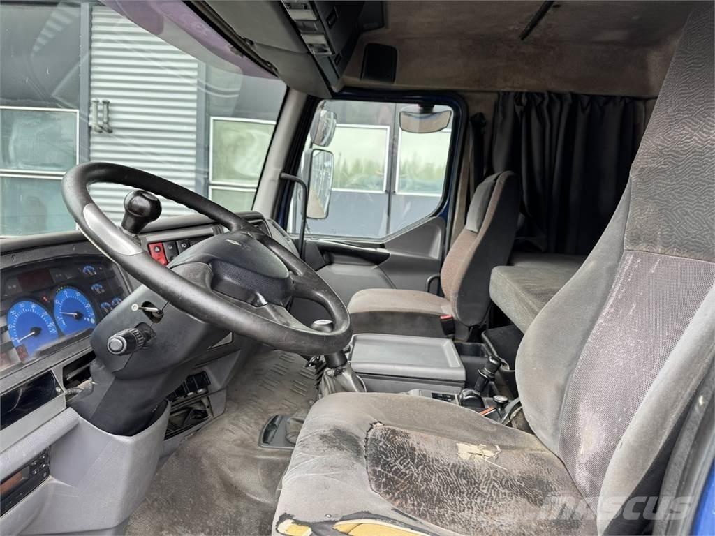 Sisu E12M 10X4 Sklápače