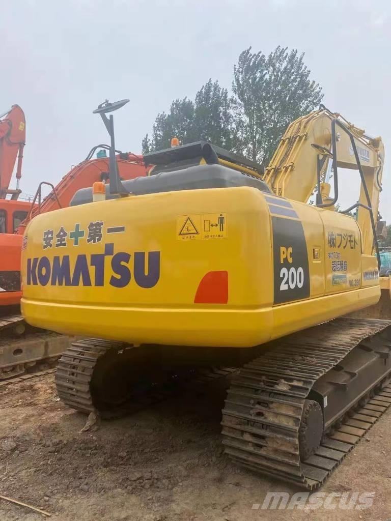 Komatsu pc200-8 Pásové rýpadlá