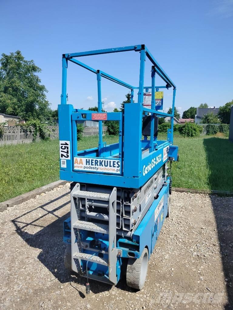 Genie GS 2632 Nožnicové zdvíhacie plošiny