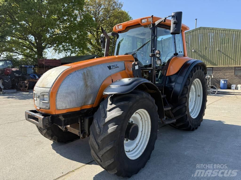 Valtra T 170 Traktory