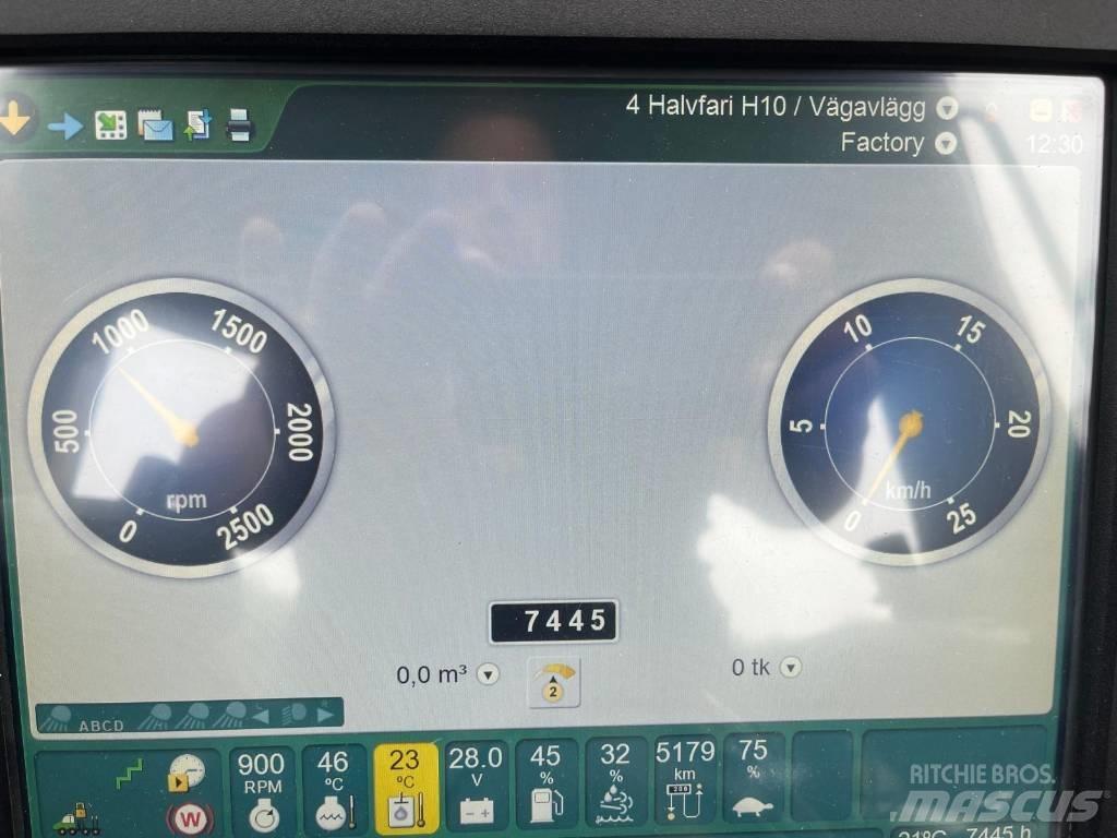 John Deere 1510 G Lesné traktory