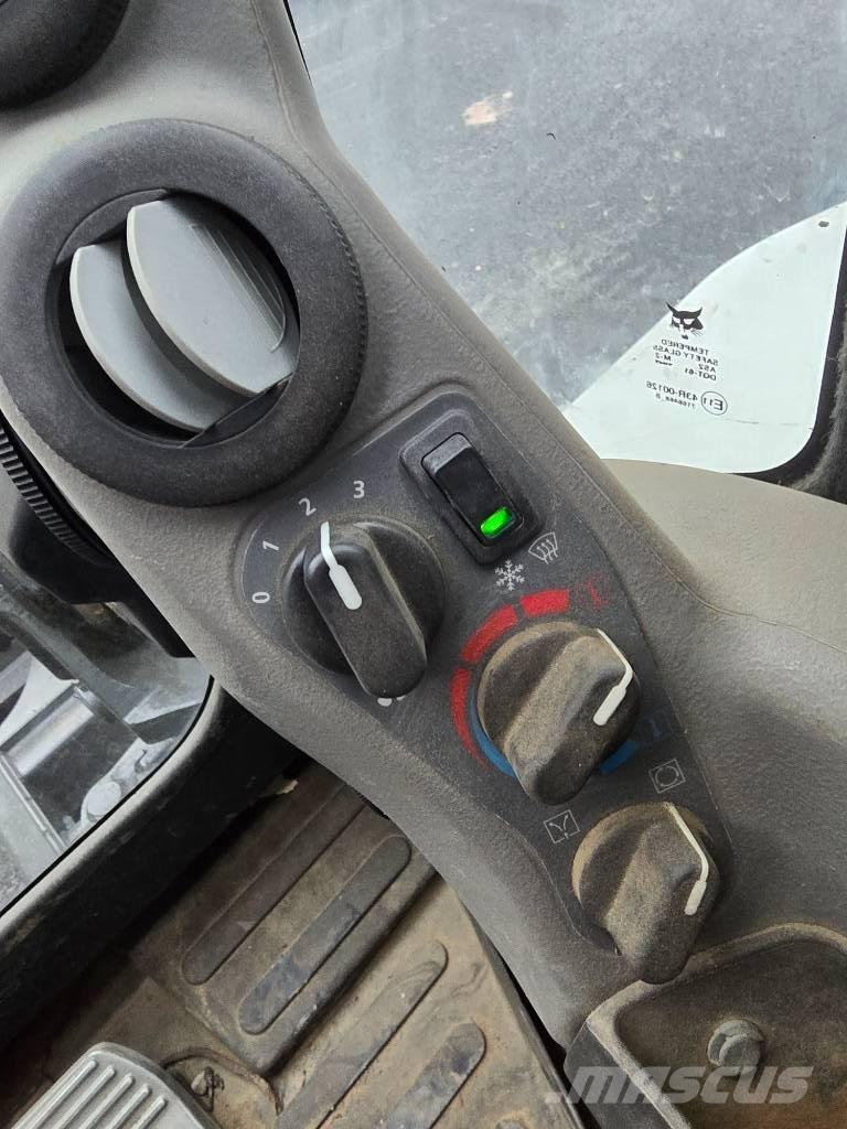 Bobcat E55 Mini rýpadlá < 7t