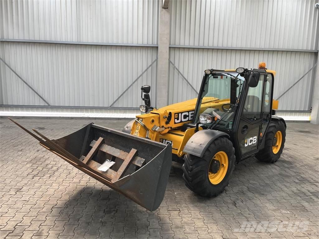 JCB 525-60 Hi Viz Teleskopické nakladače pre poľnohospodárstvo