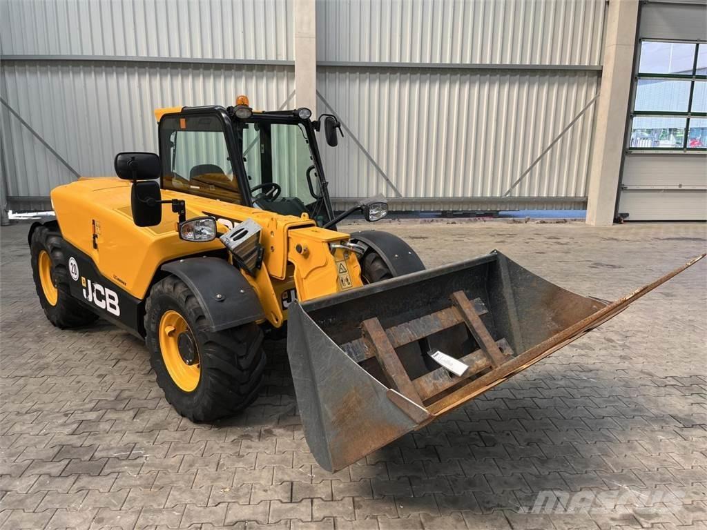 JCB 525-60 Hi Viz Teleskopické nakladače pre poľnohospodárstvo